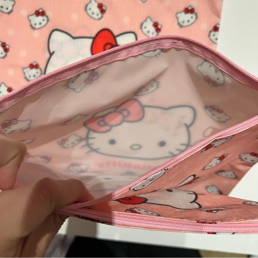 New Unused Pink Hello Kitty travel storage Bag Set 6pc